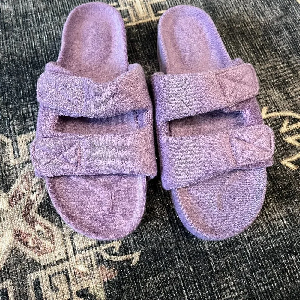 Women's Purple Terrycloth Sandals Size 8 NWOT